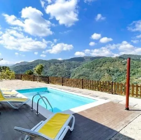 Quinta Da Resteva-chale Do Rio Holiday home *