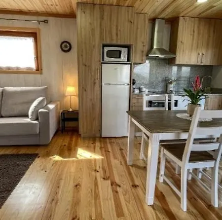 Quinta Da Resteva-chale Do Rio