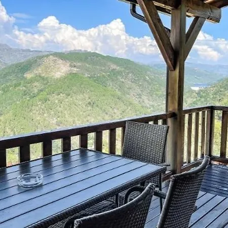 Quinta Da Resteva-chale Do Rio