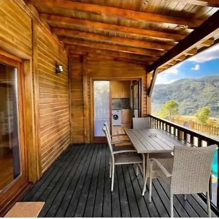 Quinta Da Resteva-chale Do Rio Holiday home