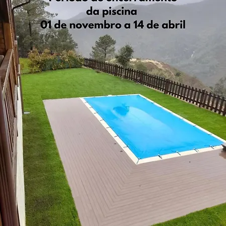 Dom wakacyjny Quinta Da Resteva-chale Do Rio Vieira do Minho