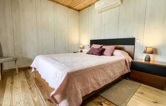 Quinta Da Resteva-chale Do Rio *