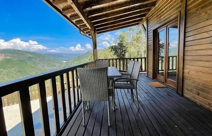 Quinta Da Resteva-chale Do Rio * ויירה דו מיניו